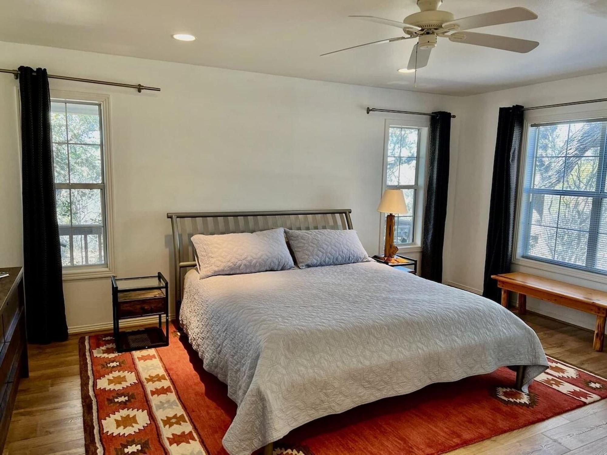 Crc Ranch Retreat Hotel Bandera Room photo