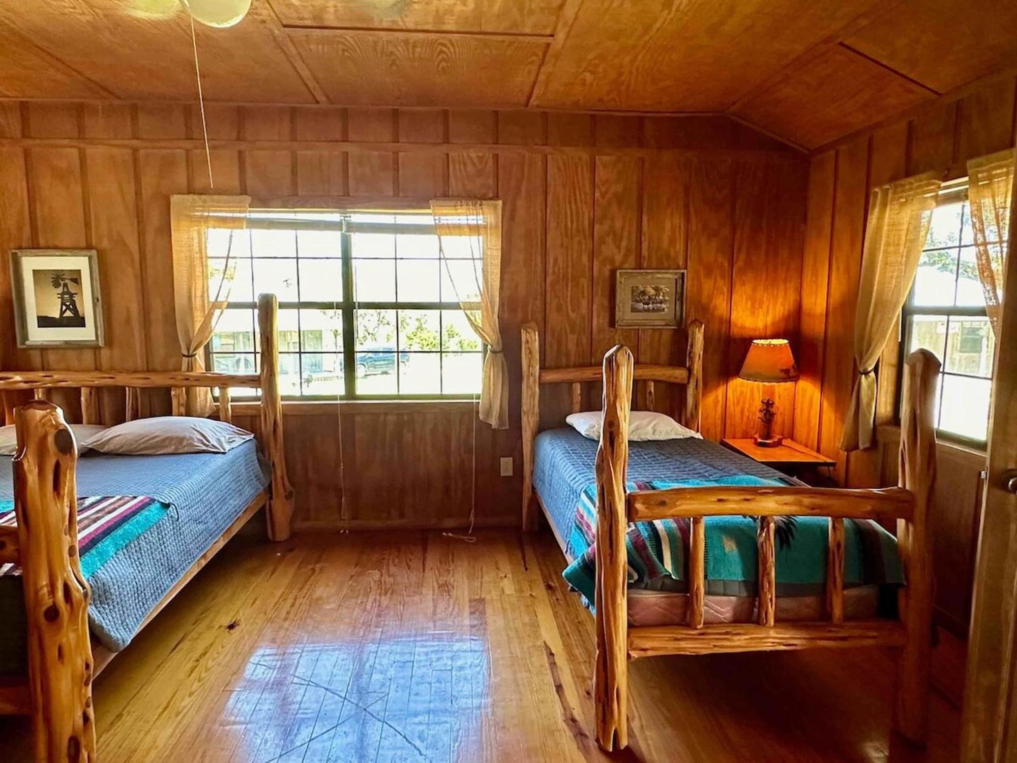 Crc Ranch Retreat Hotel Bandera Room photo